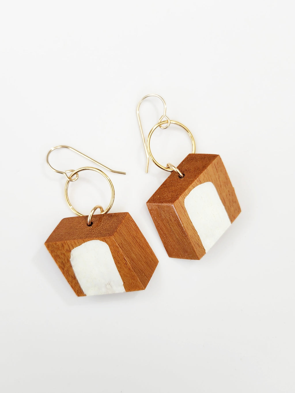 Round Roble Earrings