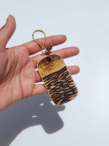 Wave keychain